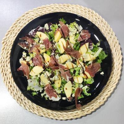 Ensalada de jamón serrano