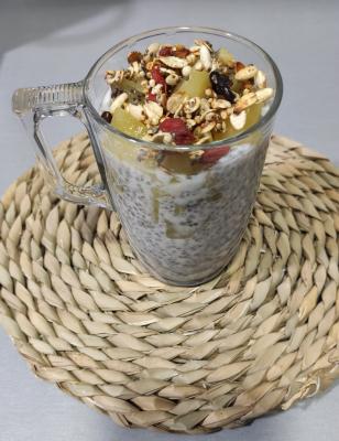 Super batido de chía con muesli y kiwi